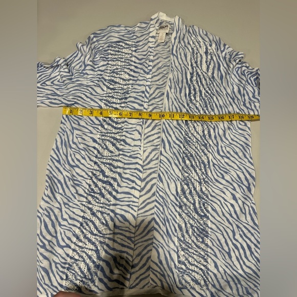 Chico’s Blue and White Zebra Print Cardigan Size 12 (Size 2) - Picture 5 of 5